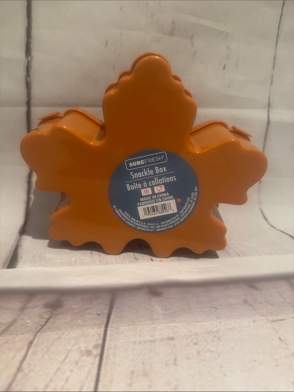 NWT SureFresh Fall Leaf Snackle Box - Picture 3 of 5